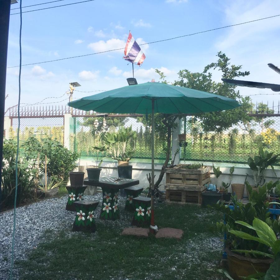 Baan Chang Guesthouse Ban Khlong Thewa Екстериор снимка